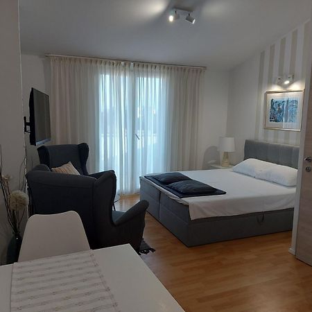 Apartments Fantasia Pula Exterior foto